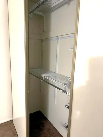 $2,500 | 288 Whitmore Street, Unit 327, Oakland, CA 94611