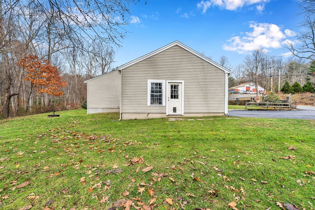 487 Chestnut Hill Road Millville, MA 01529 - Photo 3 of 34 Gallery Image 3