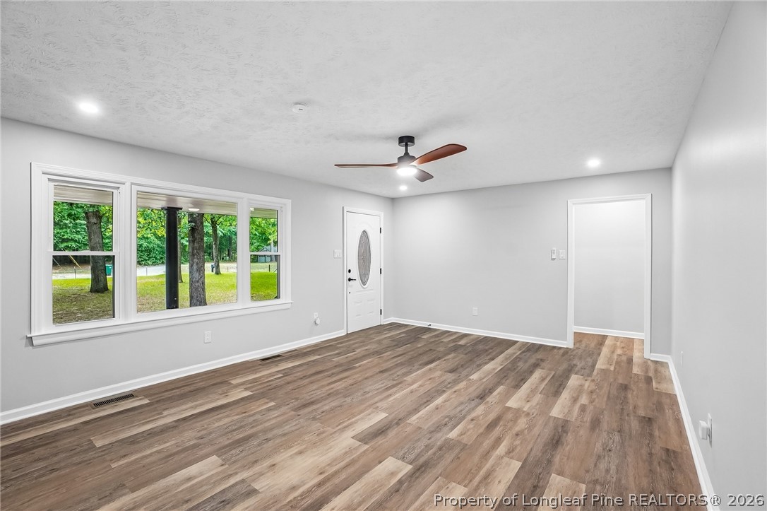 402 Poplar Hill Road Fayetteville, NC 28312 - Photo 6 of 40