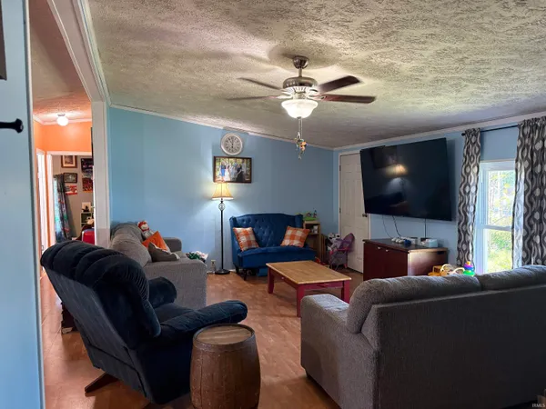 $165,500 | 103 Walnut Street, Petersburg, IN 47567