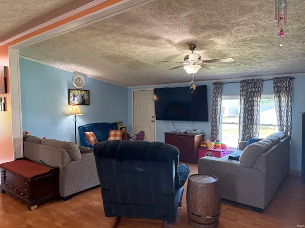 $165,500 | 103 Walnut Street, Petersburg, IN 47567
