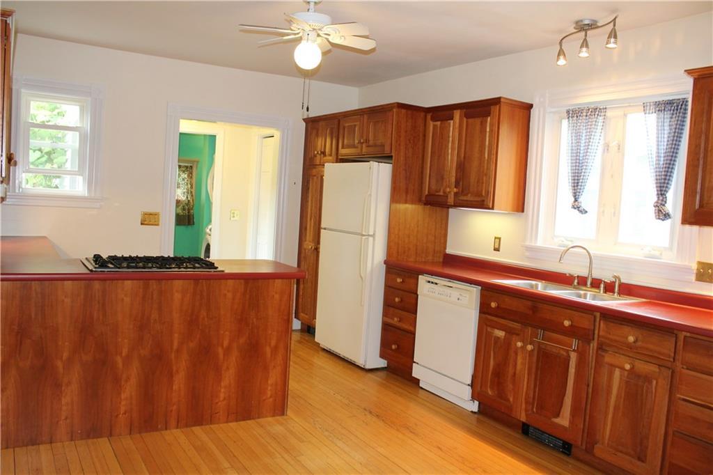 51 Norway Road Bangor, ME 04401 - Photo 12 of 34 Kitchen
