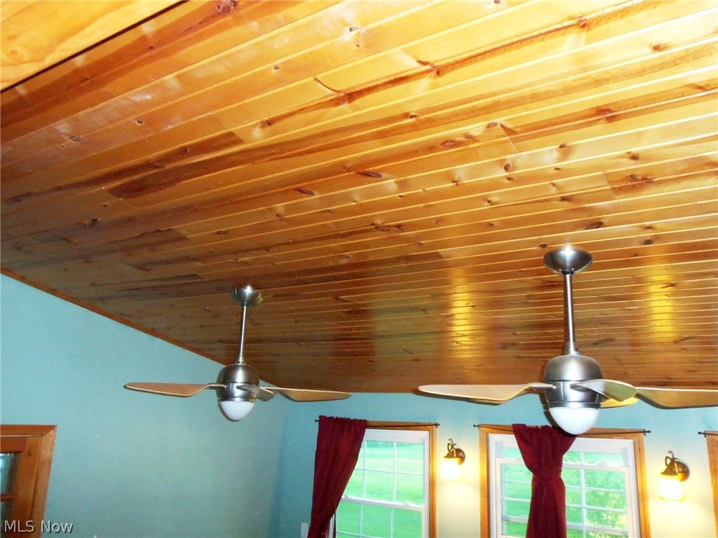 13790 Spring Street Burton, OH 44021 - Photo 14 of 27 Gallery Image 14