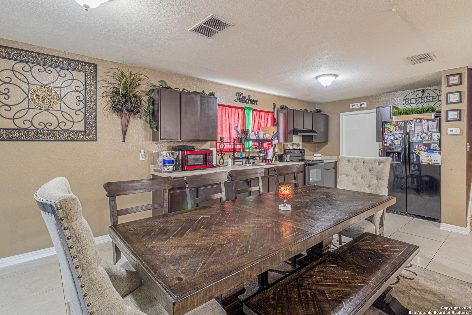 8910 Rhoda Avenue San Antonio, TX 78224 - Photo 3 of 23
