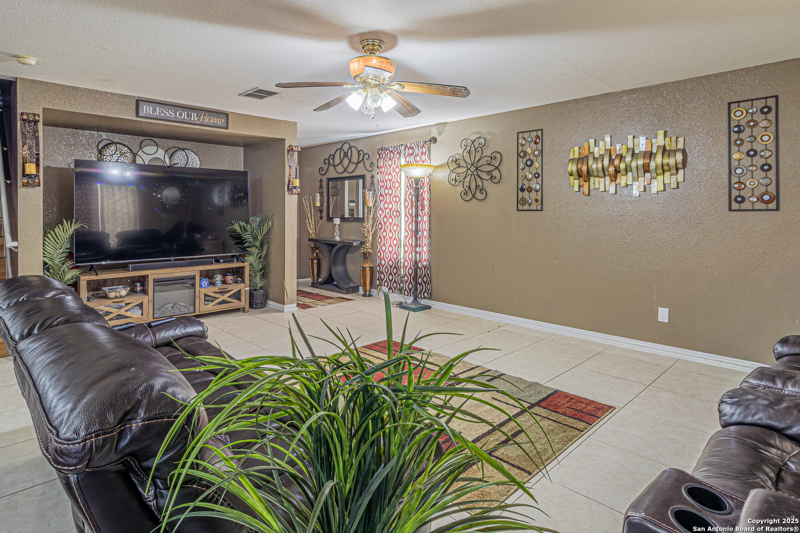 8910 Rhoda Avenue San Antonio, TX 78224 - Photo 4 of 23
