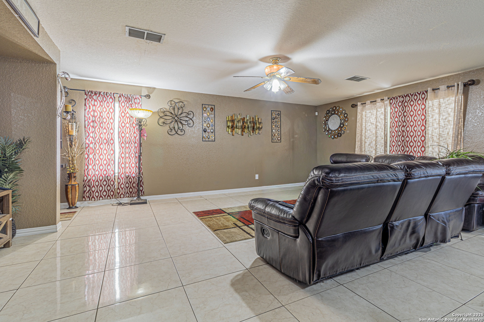 8910 Rhoda Avenue San Antonio, TX 78224 - Photo 7 of 23