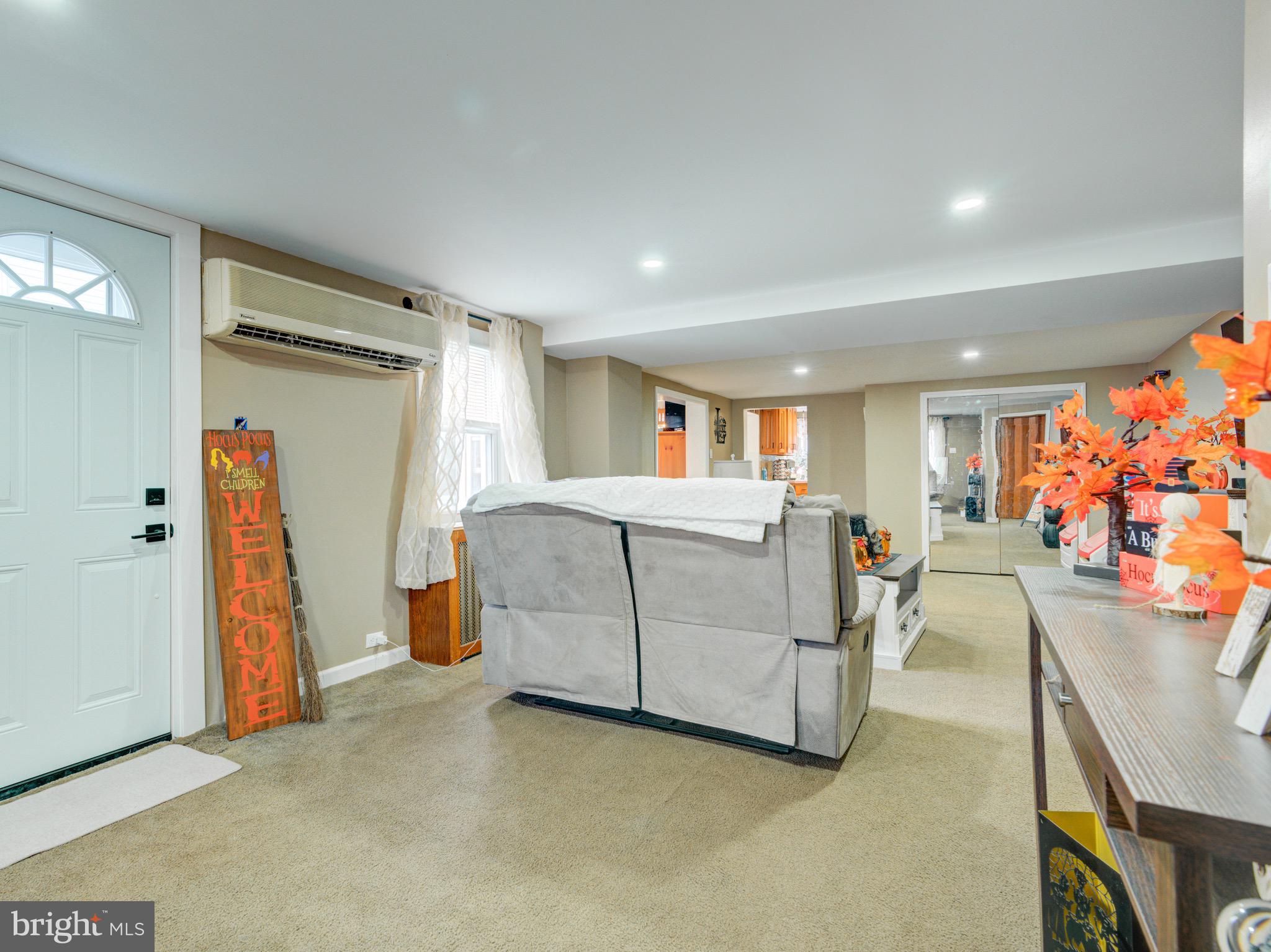 2752 Kirkbride Street Philadelphia, PA 19137 - Photo 12 of 38