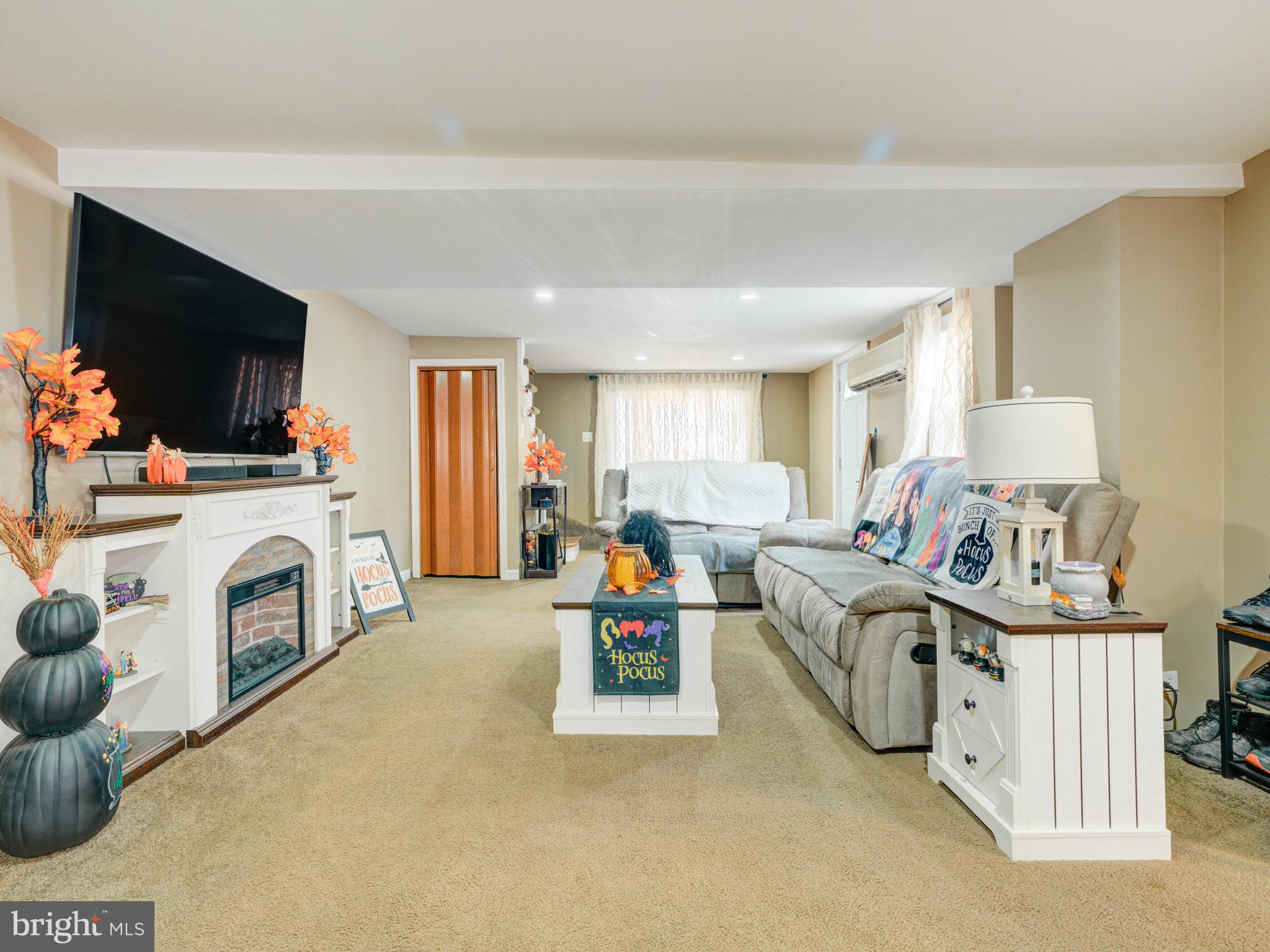 2752 Kirkbride Street Philadelphia, PA 19137 - Photo 16 of 38