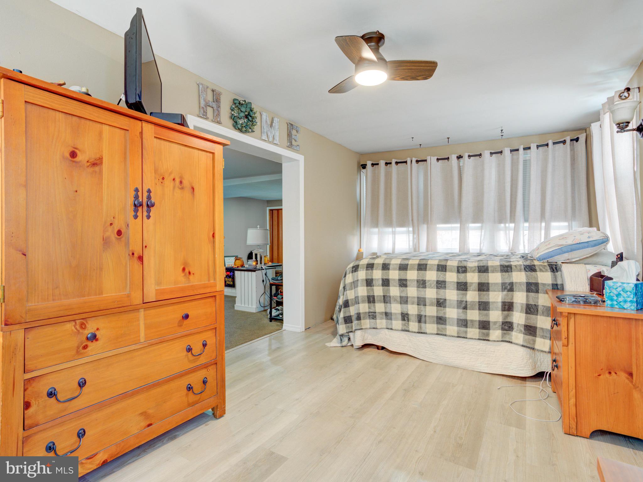 2752 Kirkbride Street Philadelphia, PA 19137 - Photo 17 of 38