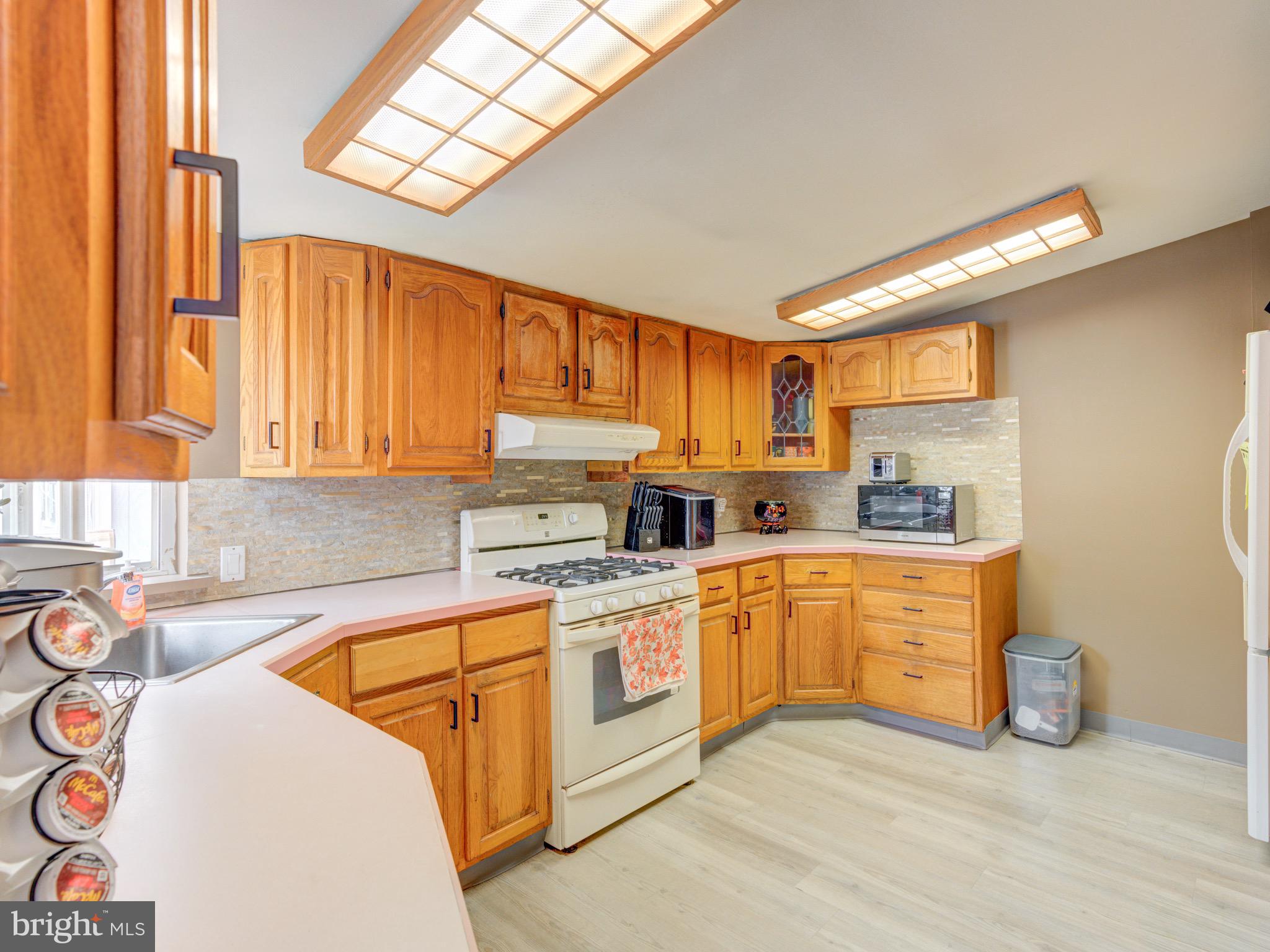 2752 Kirkbride Street Philadelphia, PA 19137 - Photo 20 of 38