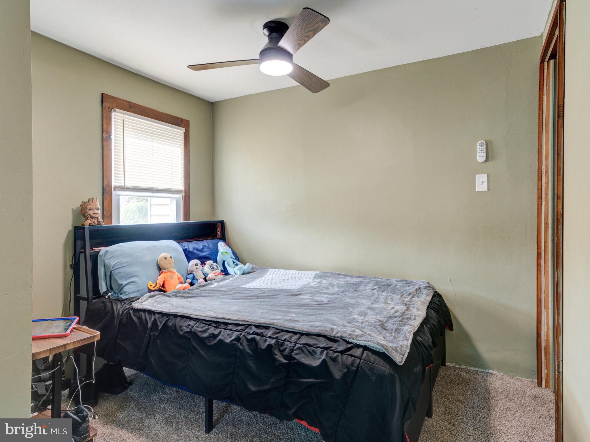 2752 Kirkbride Street Philadelphia, PA 19137 - Photo 8 of 38