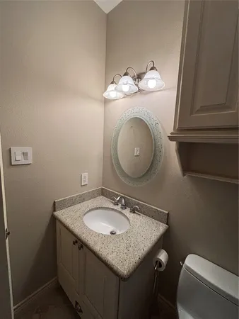 $380,000 | 145 Bridgeway, Onalaska, TX 77360