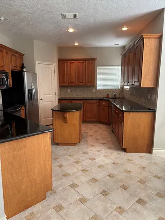 $380,000 | 145 Bridgeway, Onalaska, TX 77360