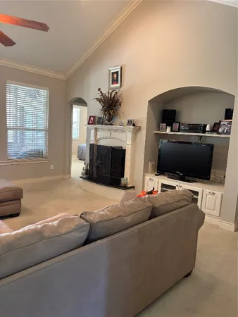 $380,000 | 145 Bridgeway, Onalaska, TX 77360