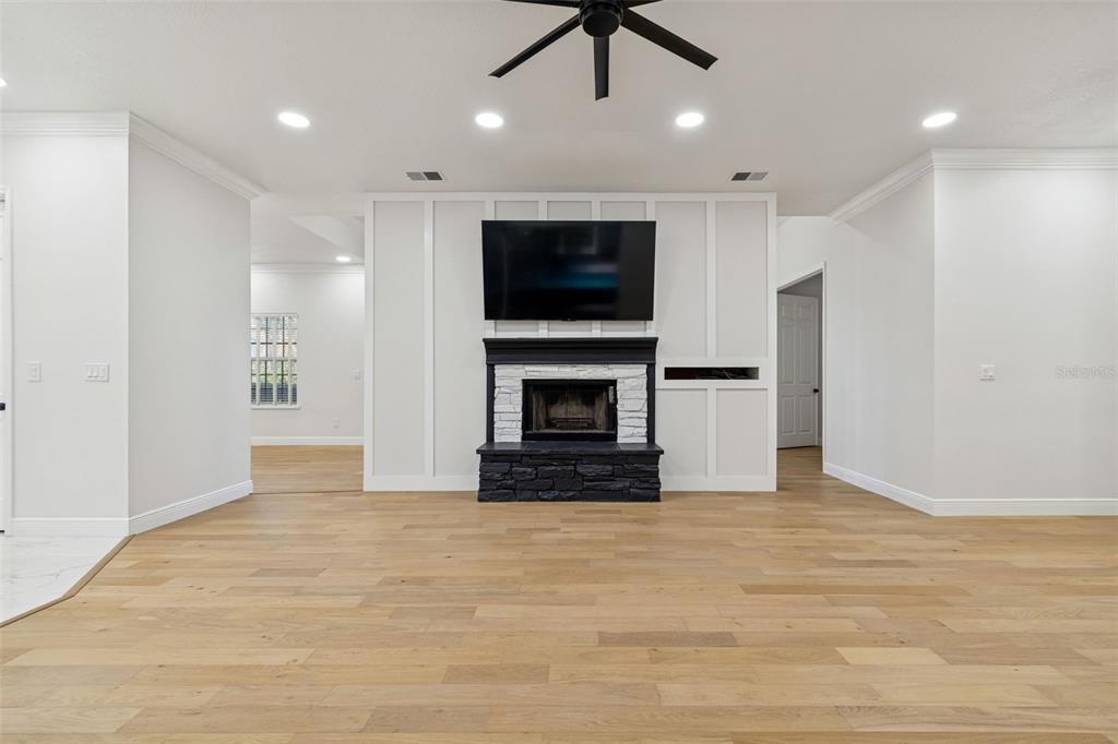 18909 Apian Way Lutz, FL 33558 - Photo 16 of 66