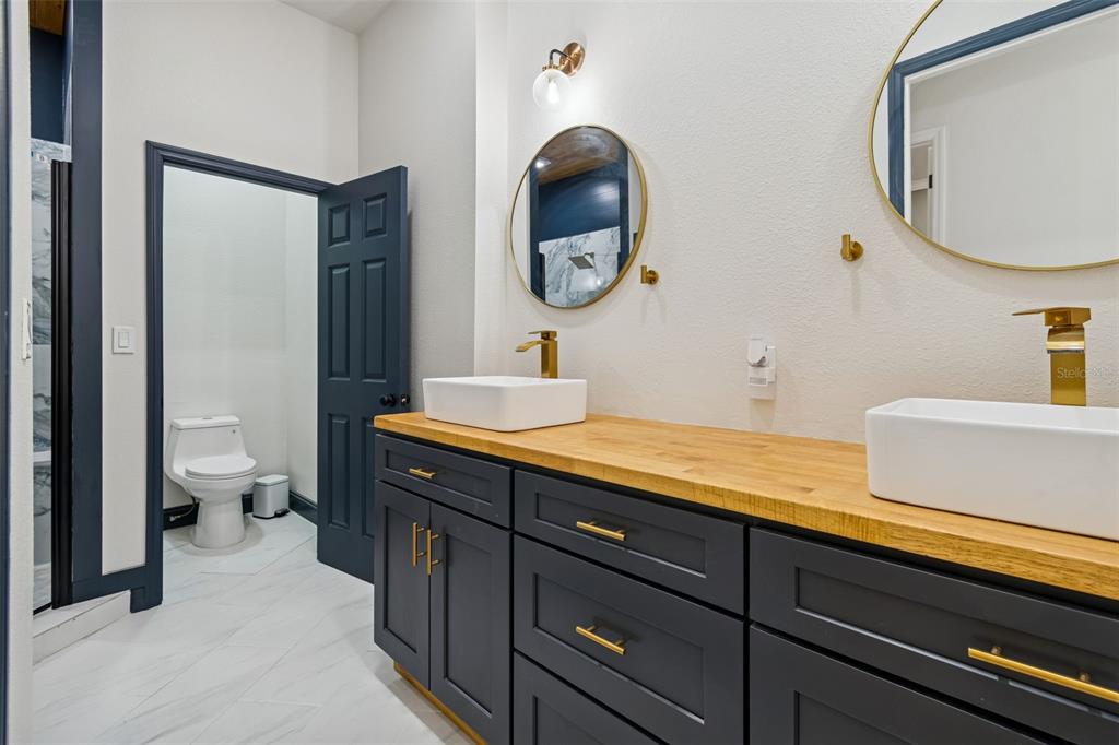 18909 Apian Way Lutz, FL 33558 - Photo 34 of 66