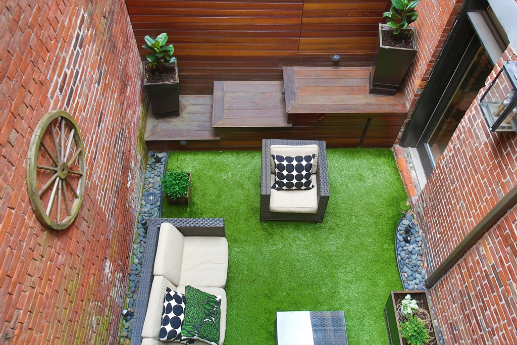 615 Massachusetts Avenue, Unit 2 Boston, MA 02118 - Photo 27 of 32 a view of front door of house