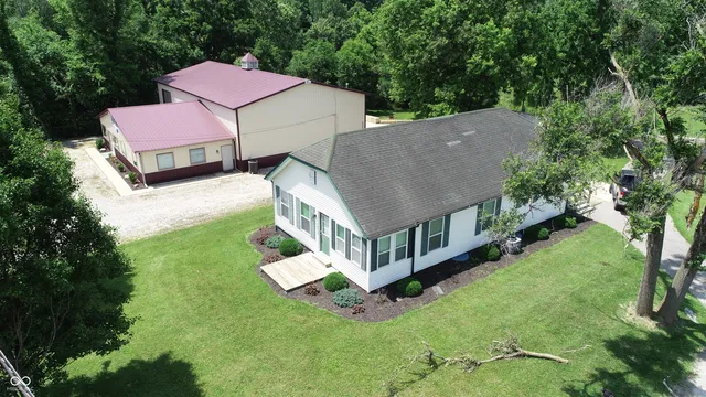 $585,000 | 876 West County Road 25 South, Greencastle, IN 46135