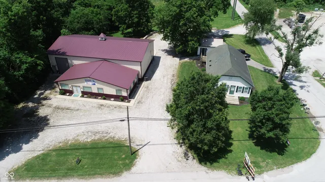 $585,000 | 876 West County Road 25 South, Greencastle, IN 46135