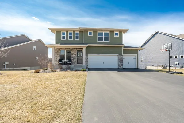 $629,900 | 3165 Sunshine Curve Northwest, Prior Lake, MN 55352
