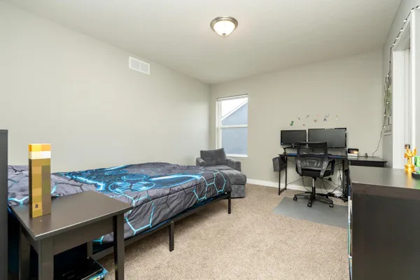 $629,900 | 3165 Sunshine Curve Northwest, Prior Lake, MN 55352