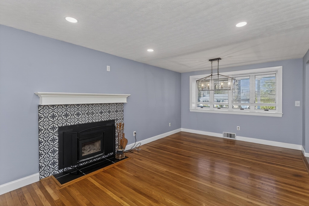 75 Hilldale Road Ashland, MA 01721 - Photo 10 of 28 Gallery Image 10