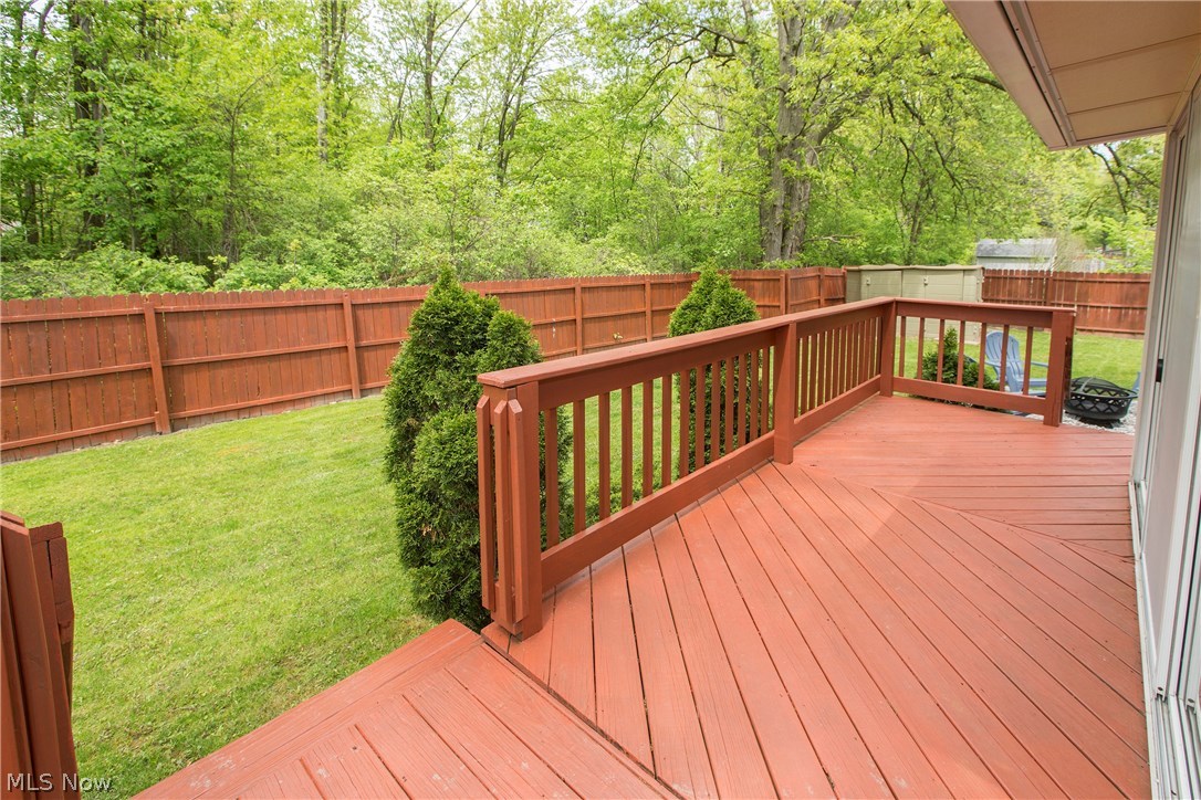6104 Ridgeview Boulevard North Ridgeville, OH 44039 - Photo 23 of 35