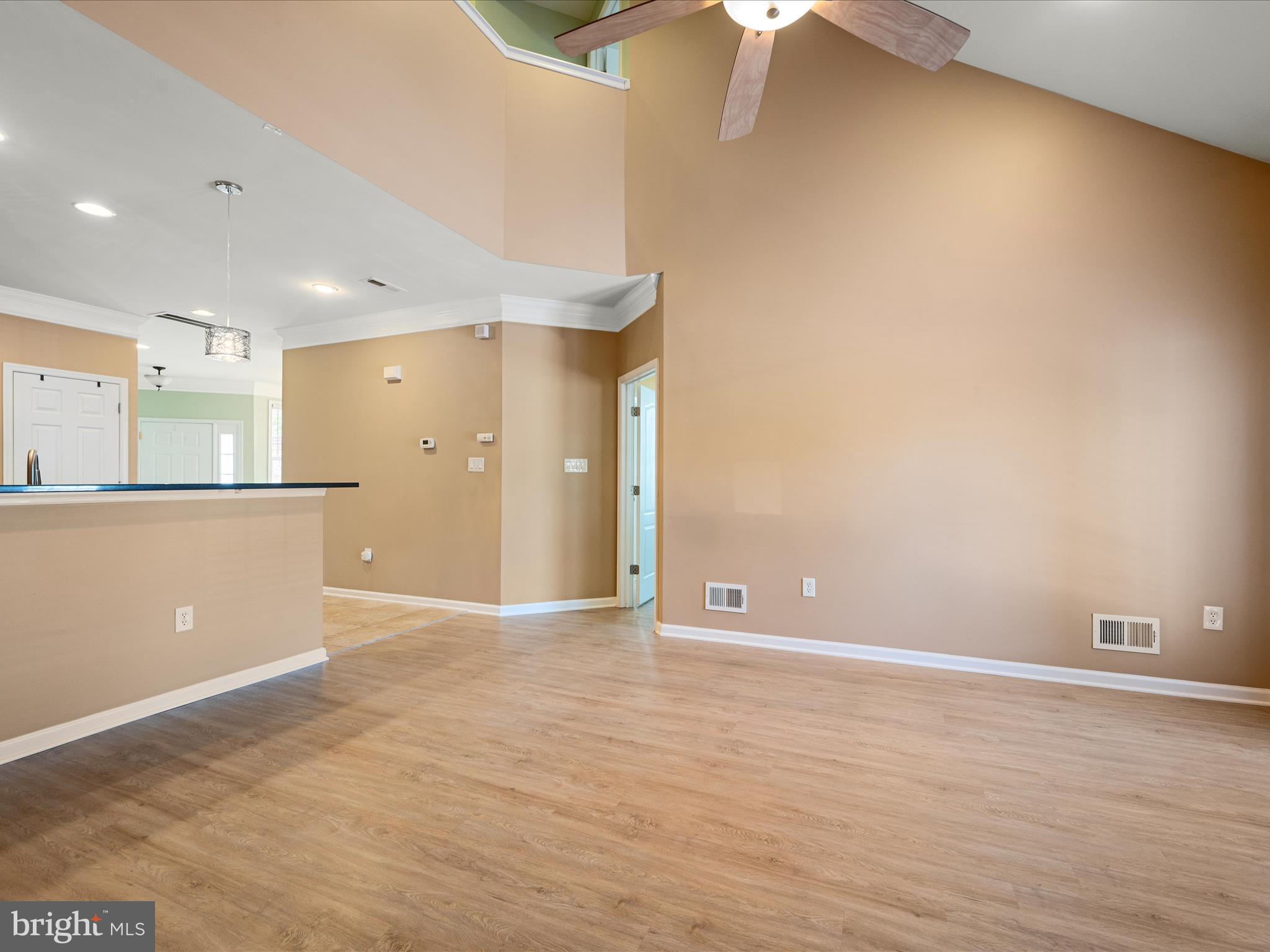 44322 Stableford Square Ashburn, VA 20147 - Photo 18 of 63 Living Room