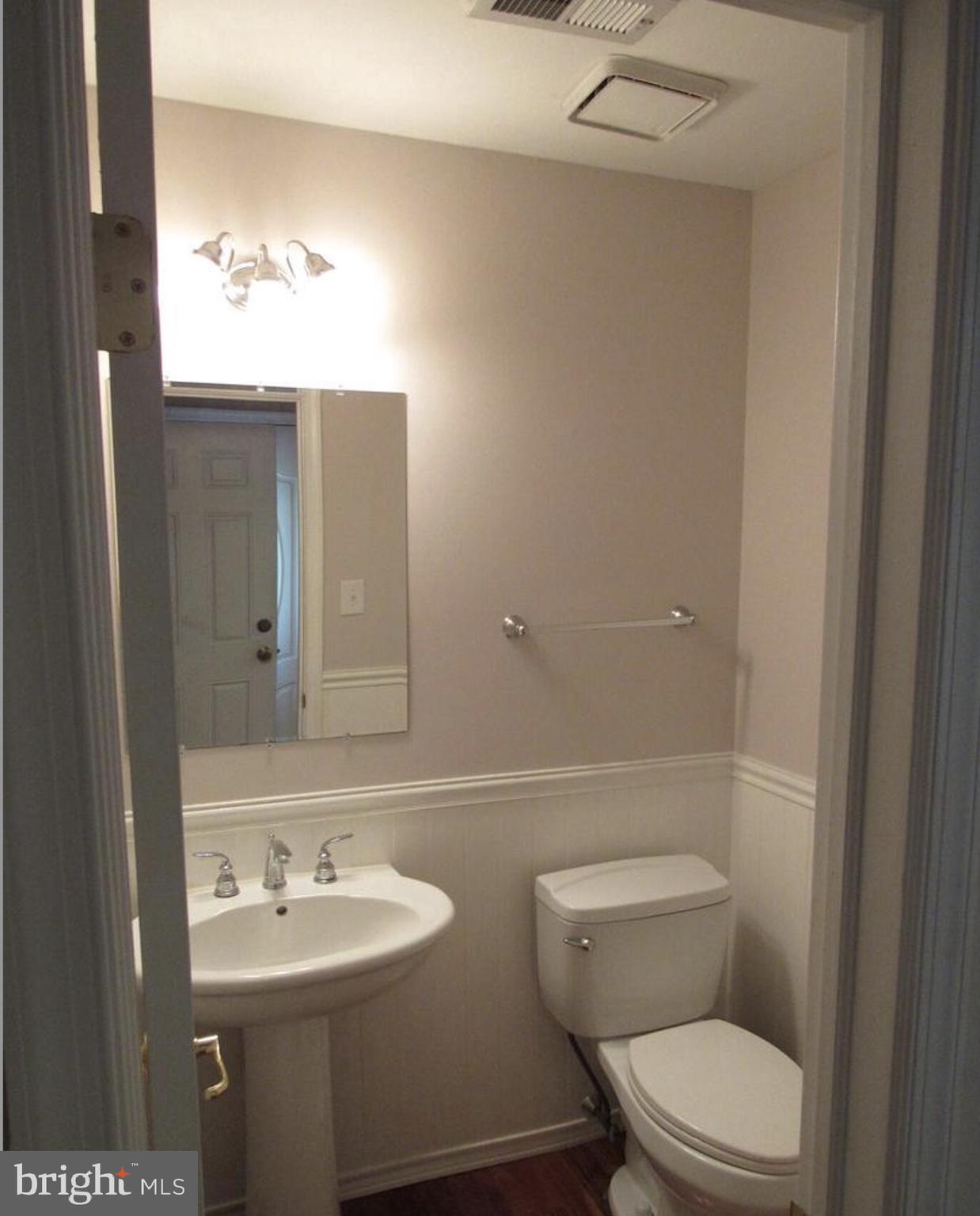 94 Winstead Drive Westampton, NJ 08060 - Photo 7 of 17