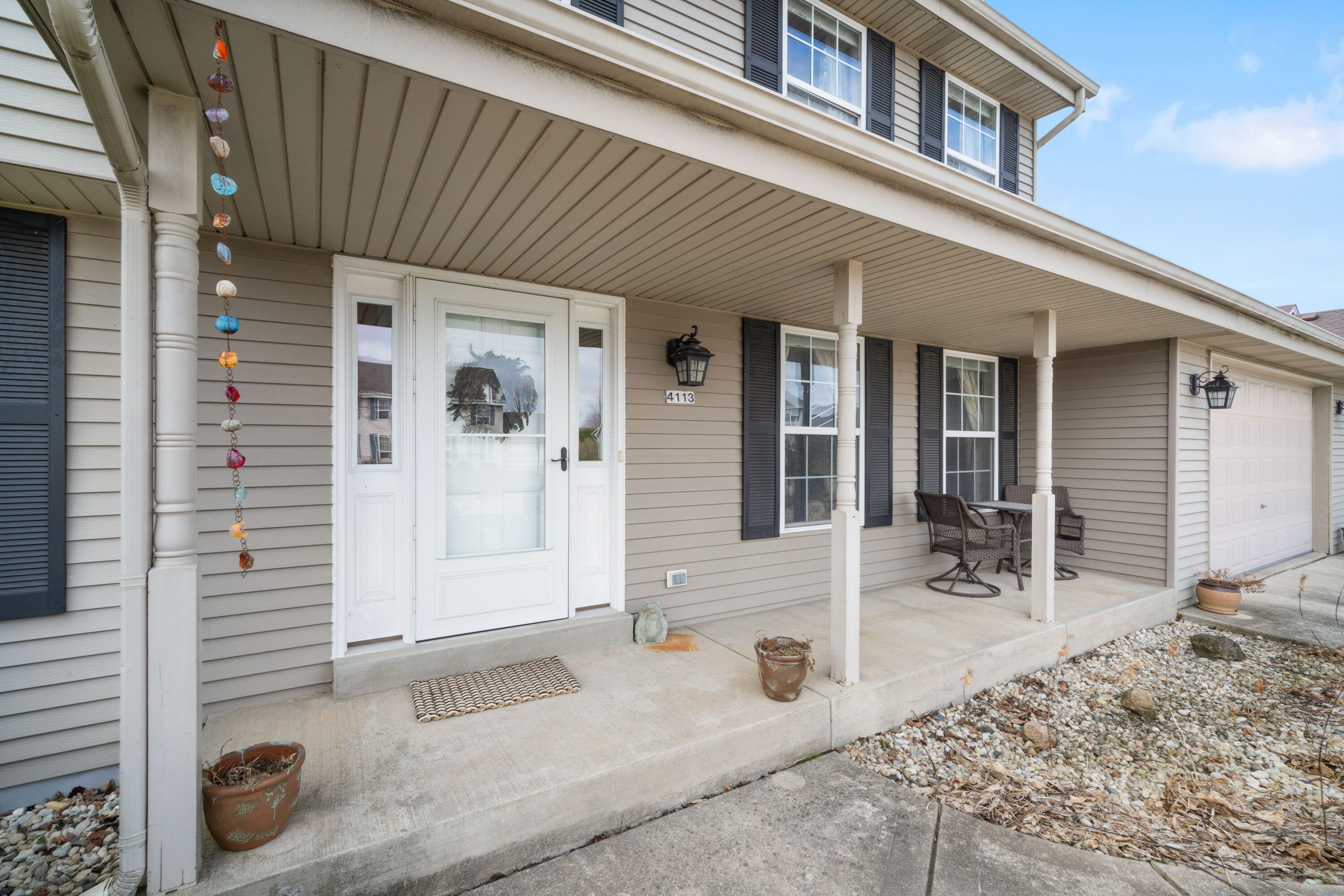 4113 West Whispering Ridge Pass Franklin, WI 53132 - Photo 2 of 29 2_imgDSC03407