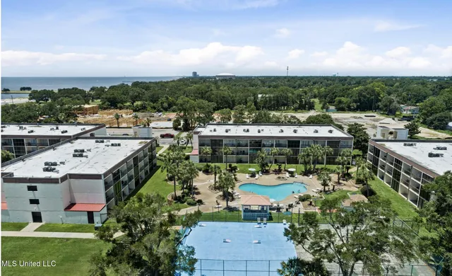 $245,000 | 2046 Beach Boulevard, Unit C114, Biloxi, MS 39531