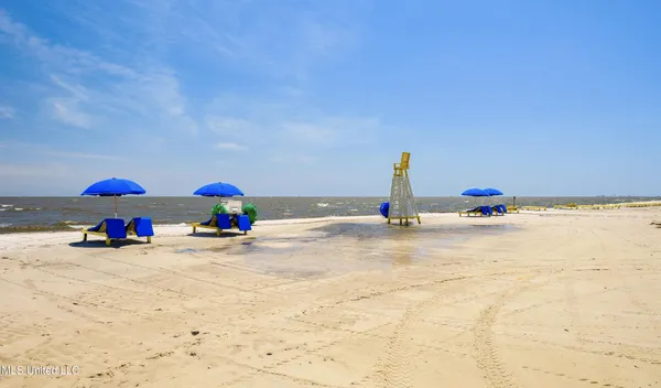 $245,000 | 2046 Beach Boulevard, Unit C114, Biloxi, MS 39531