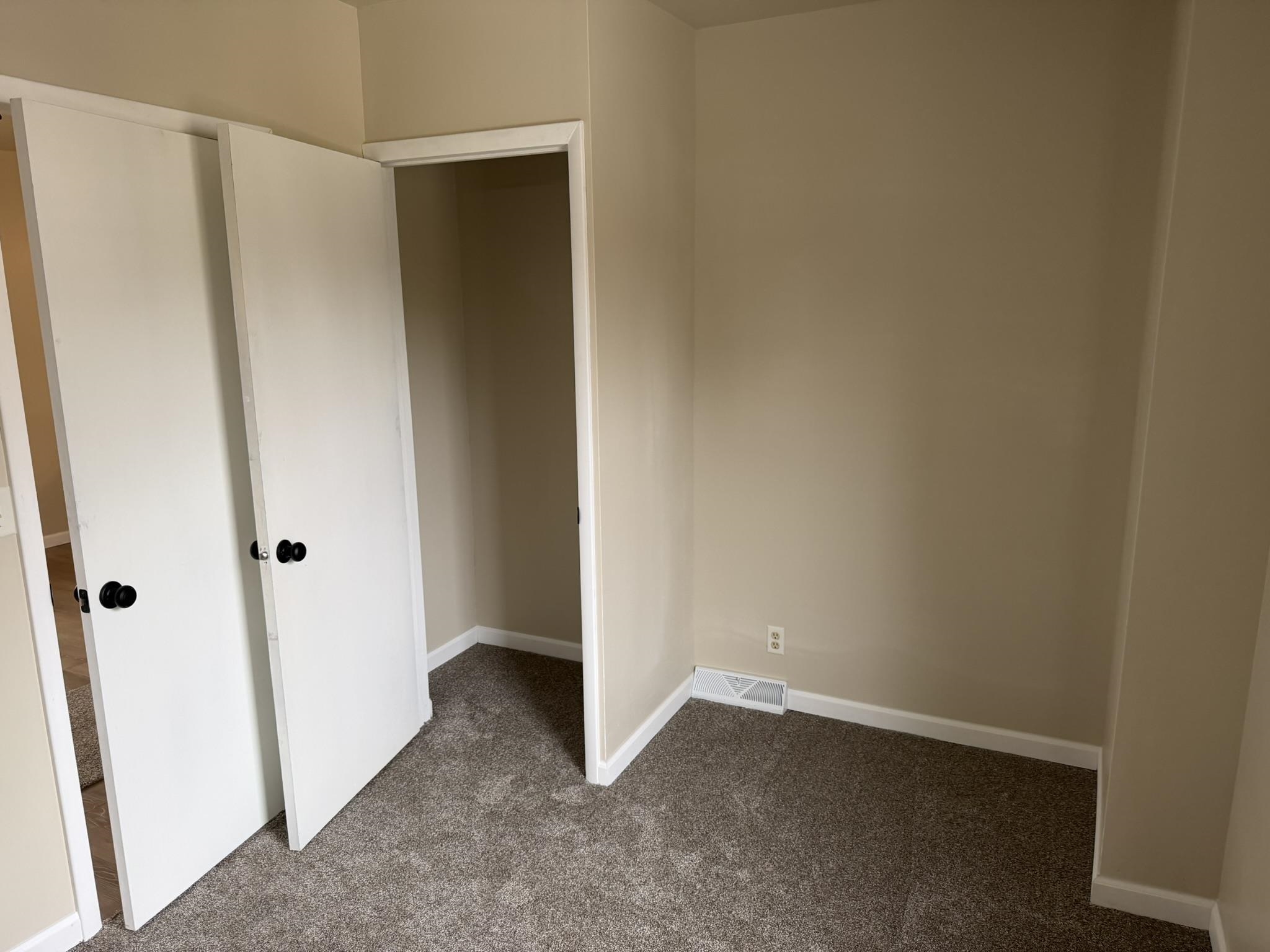 412 Case Street Kingsford, MI 49802 - Photo 17 of 27