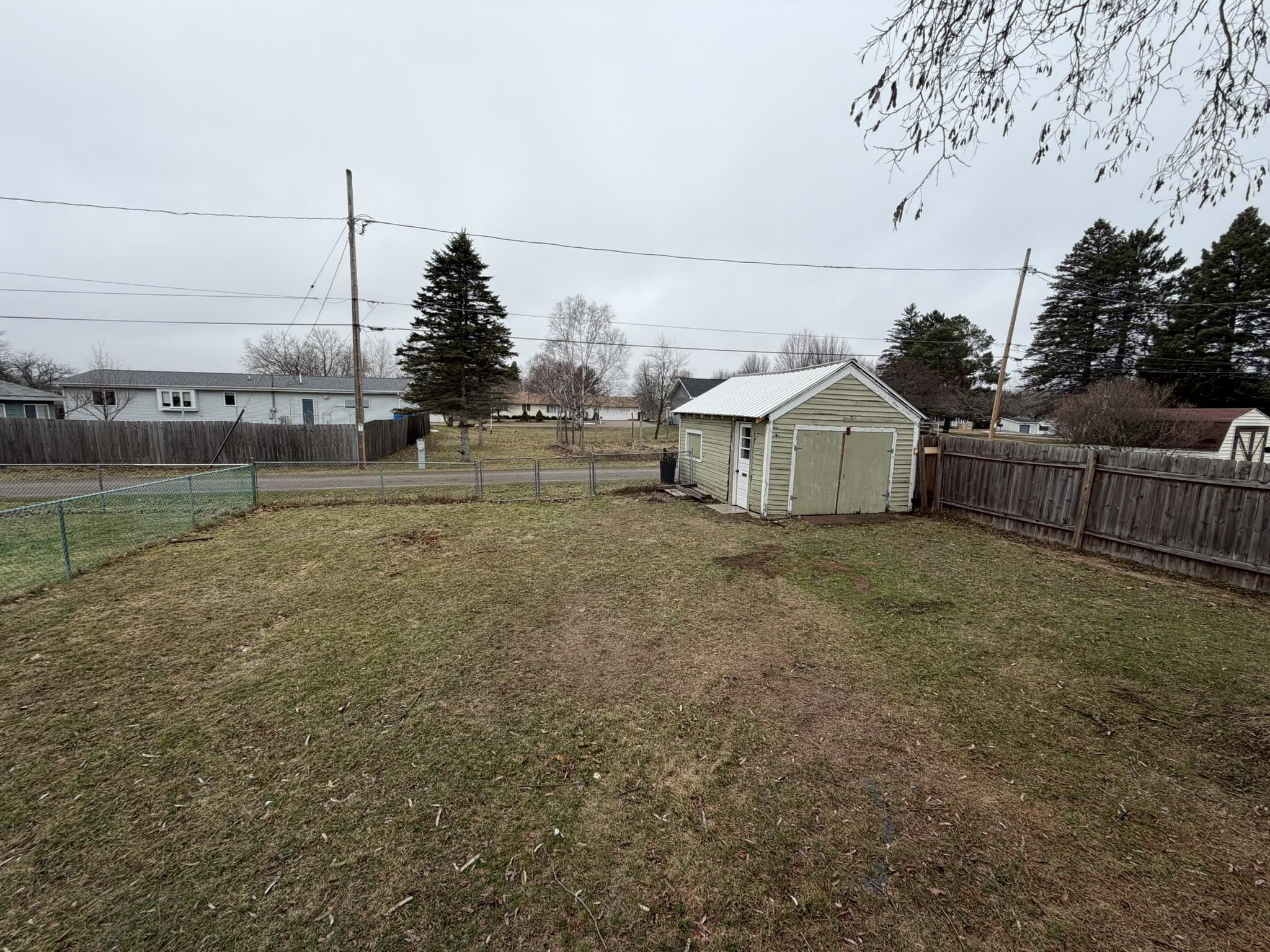 412 Case Street Kingsford, MI 49802 - Photo 18 of 27