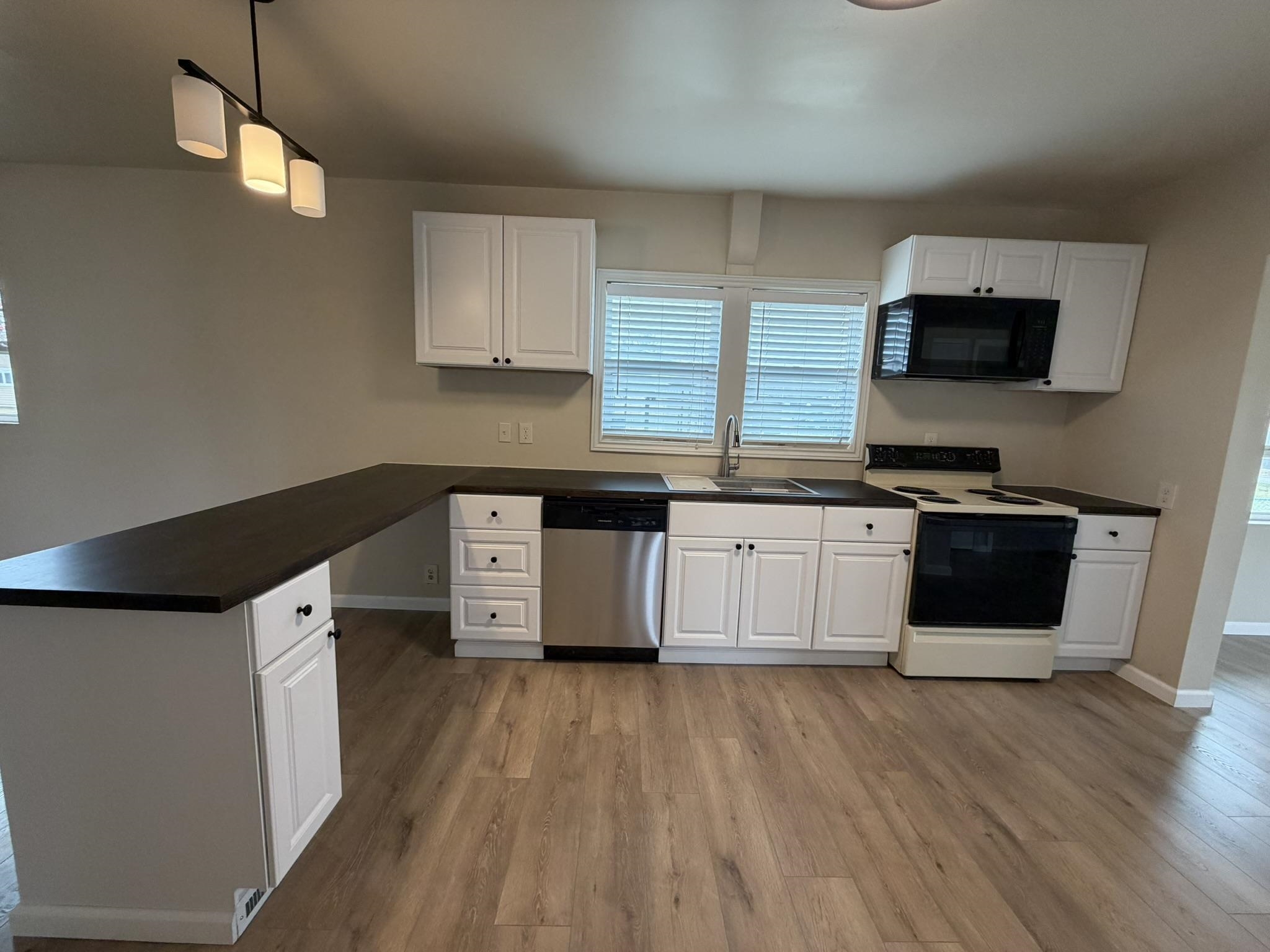 412 Case Street Kingsford, MI 49802 - Photo 6 of 27
