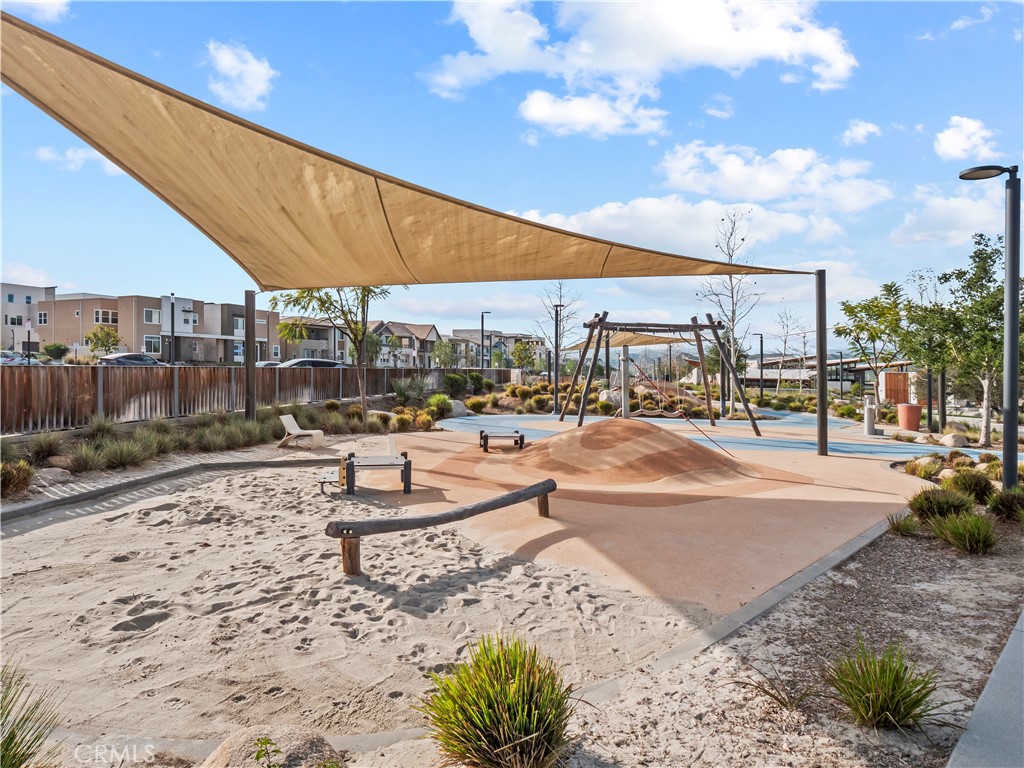 27013 Hummingbird Lane Valencia, CA 91381 - Photo 46 of 54