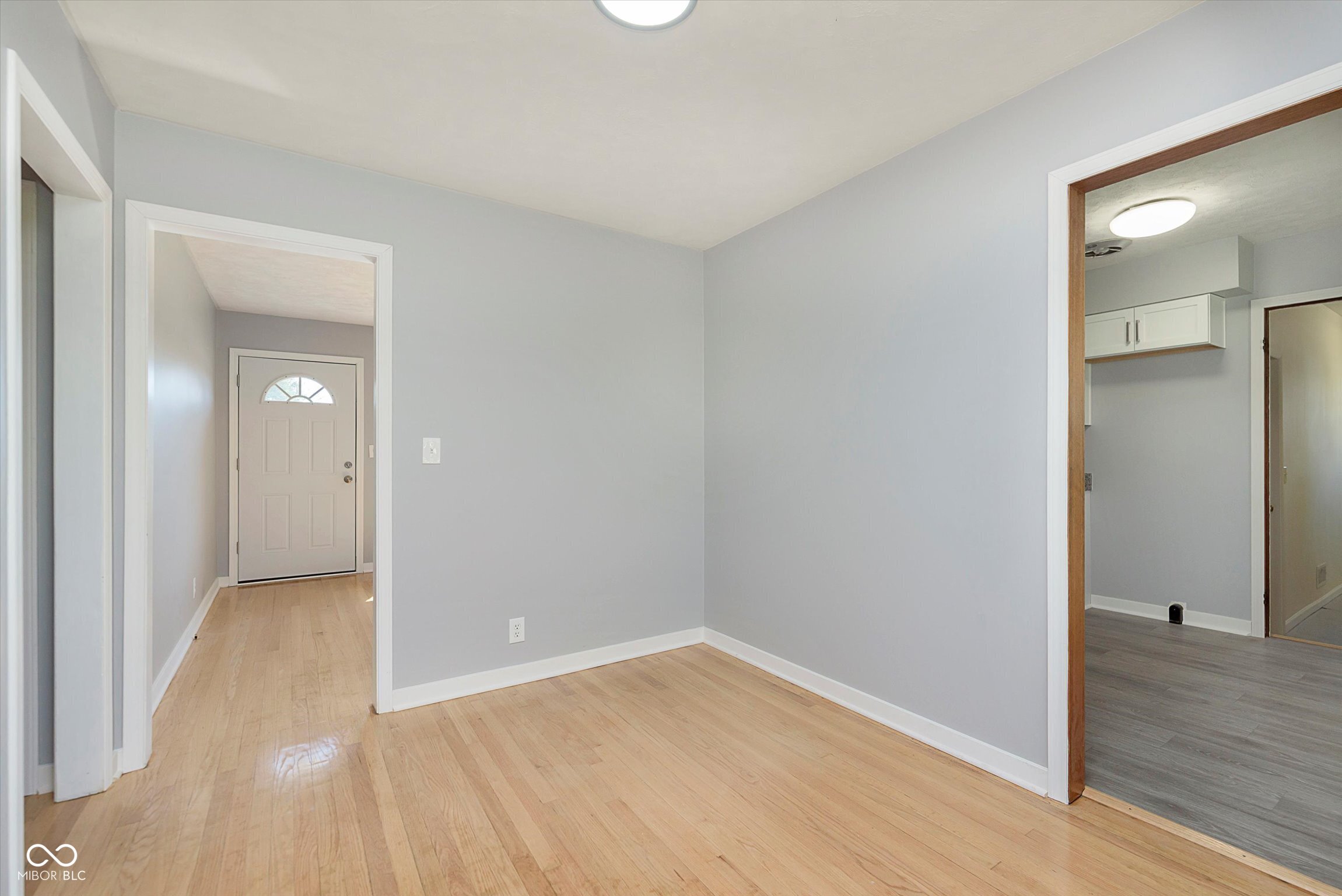 166 North Post Road Indianapolis, IN 46219 - Photo 12 of 31 Gallery Image 12