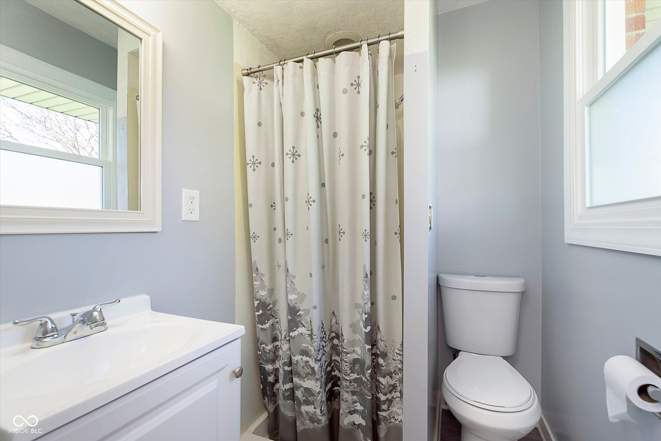 166 North Post Road Indianapolis, IN 46219 - Photo 22 of 31 Gallery Image 22