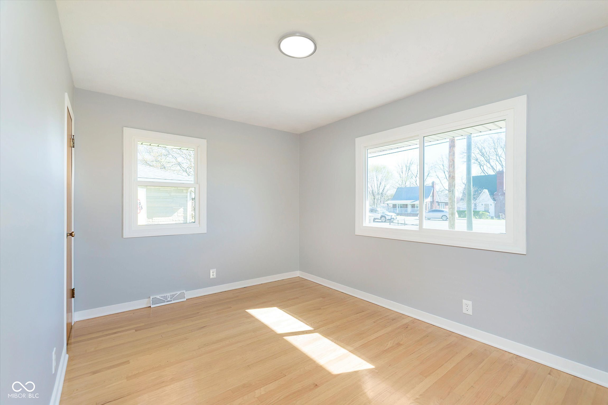 166 North Post Road Indianapolis, IN 46219 - Photo 23 of 31 Gallery Image 23