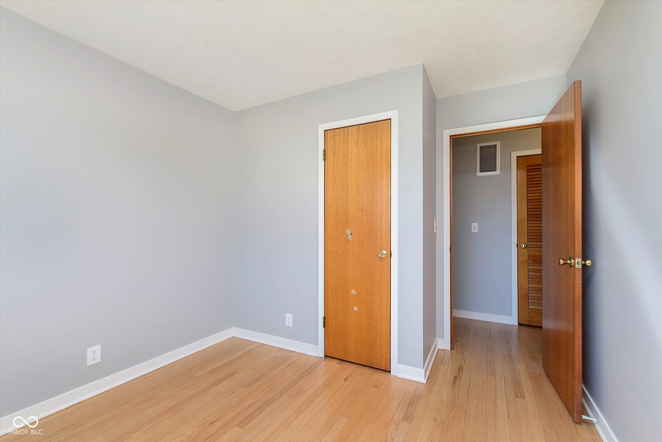 166 North Post Road Indianapolis, IN 46219 - Photo 26 of 31 Gallery Image 26