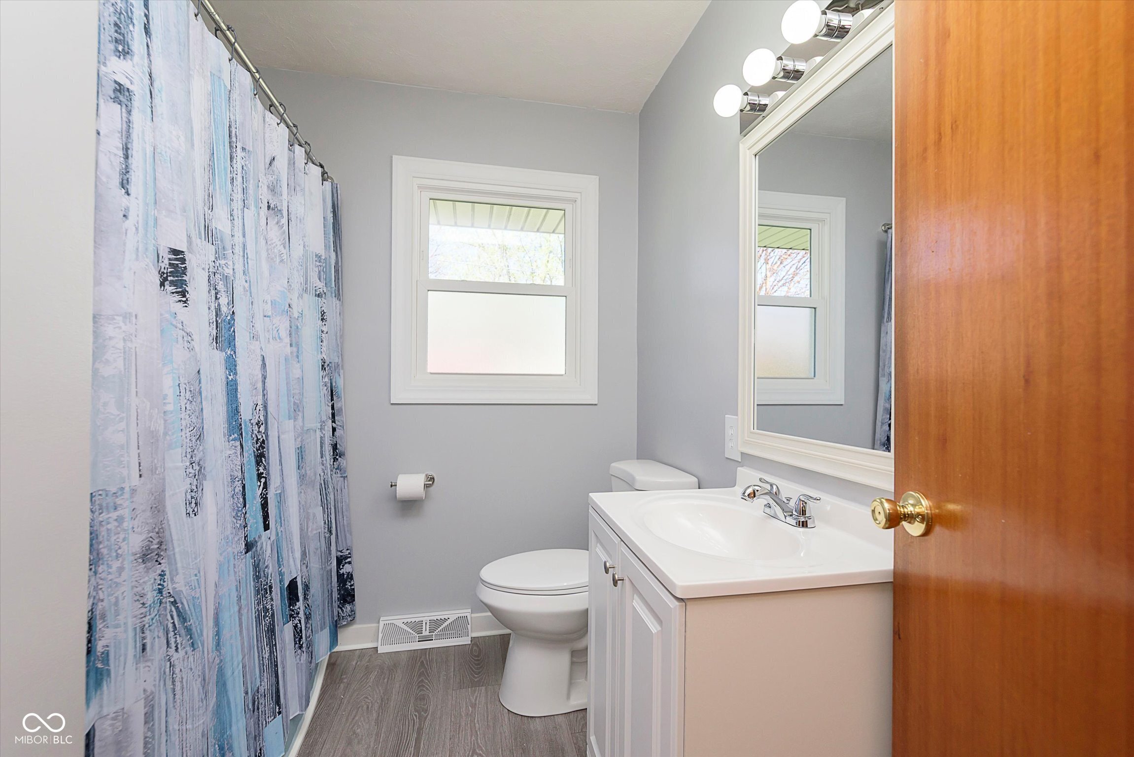 166 North Post Road Indianapolis, IN 46219 - Photo 27 of 31 Gallery Image 27