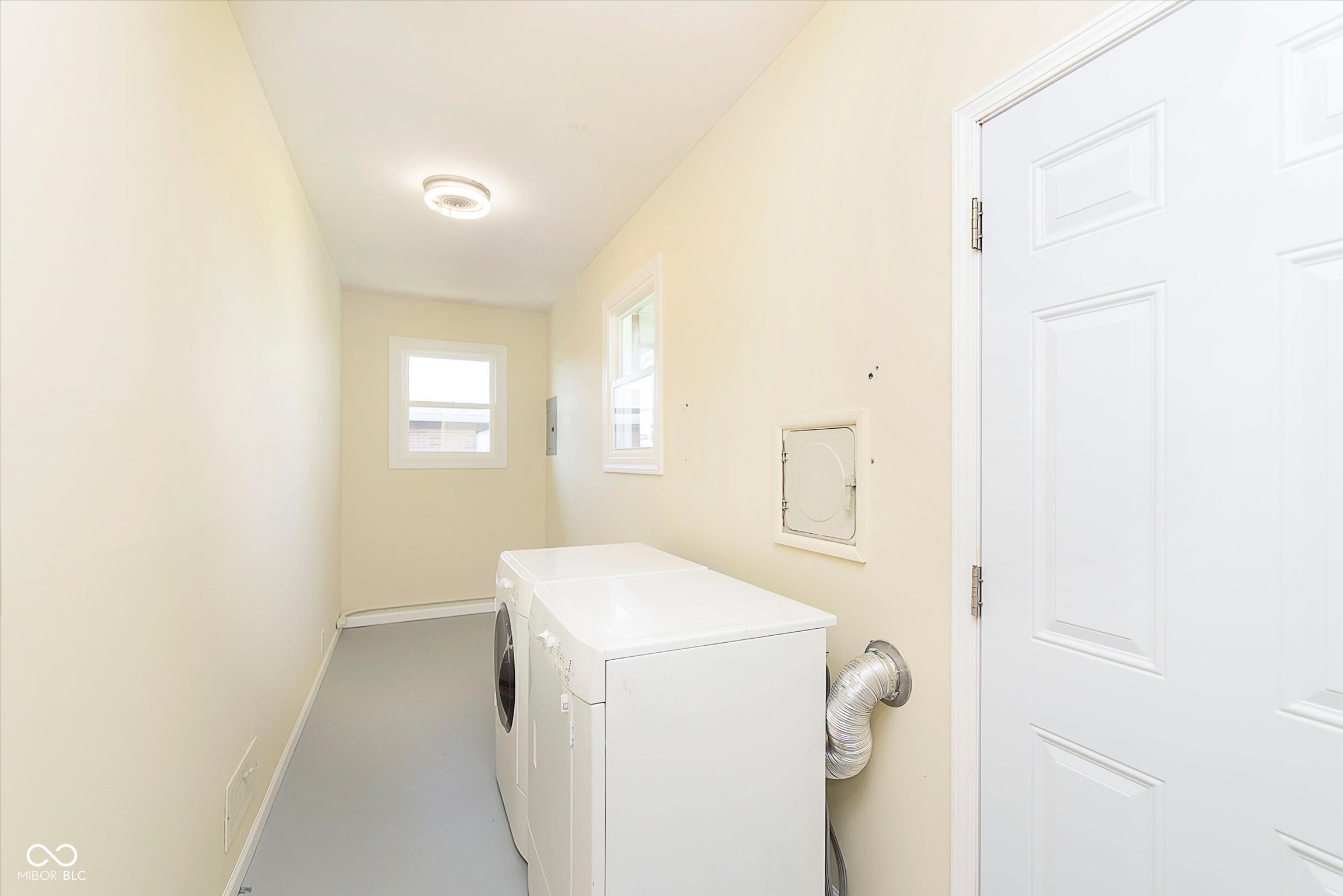 166 North Post Road Indianapolis, IN 46219 - Photo 28 of 31 Gallery Image 28