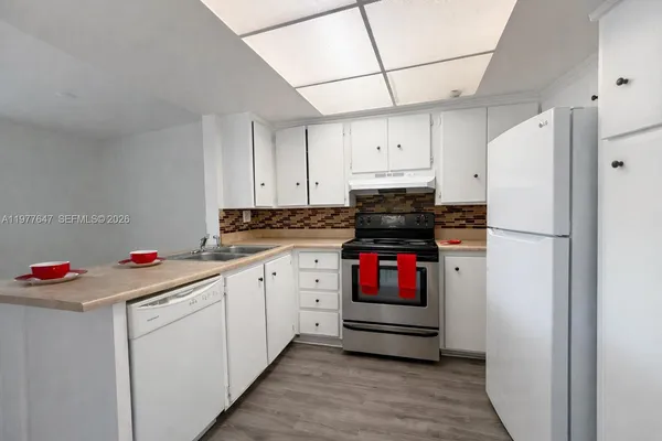 $2,500 | 7400 Northwest 76th Court, Unit 1, Tamarac, FL 33321