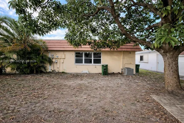 $2,500 | 7400 Northwest 76th Court, Unit 1, Tamarac, FL 33321