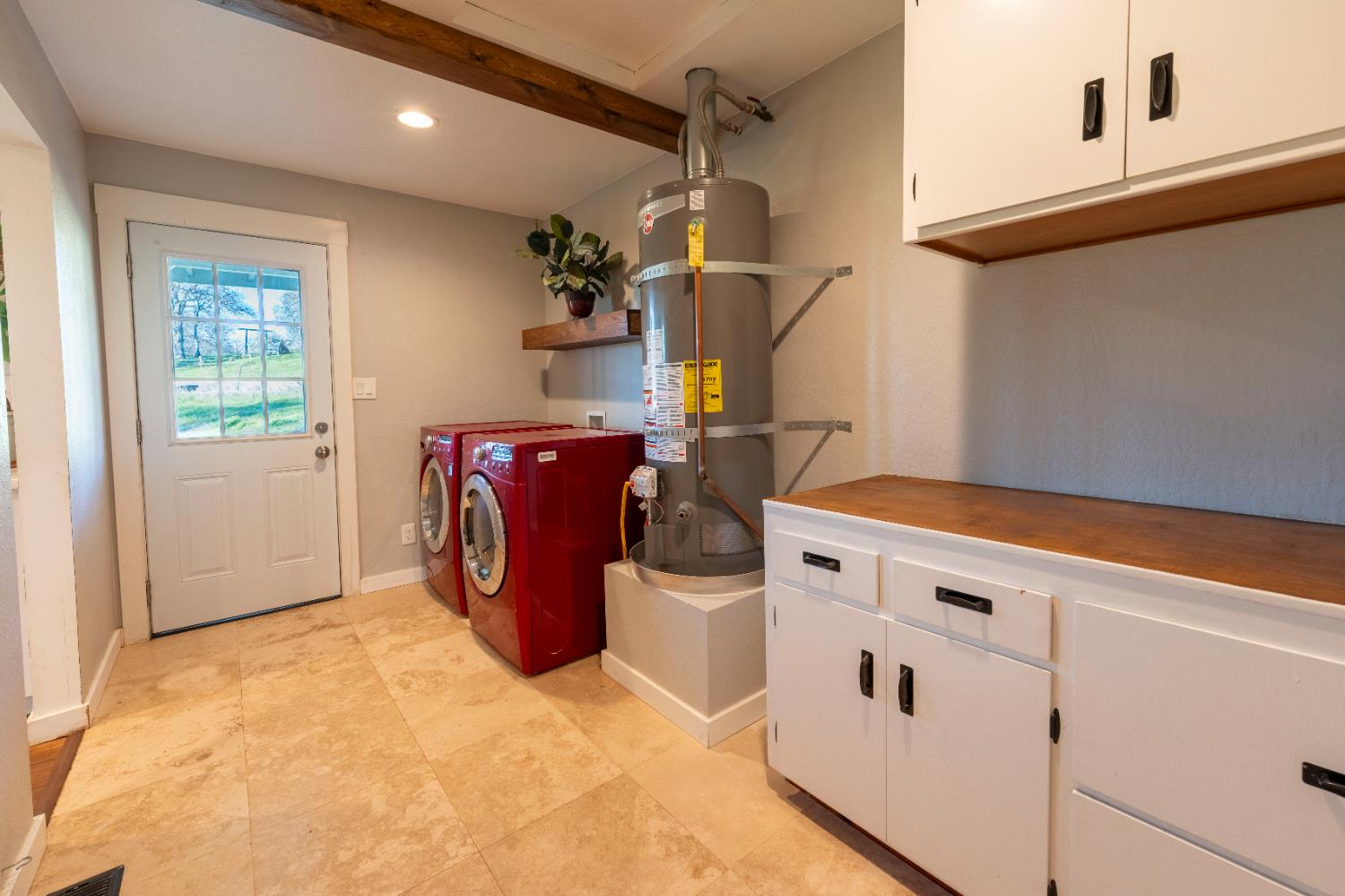 19728 Perimeter Road Grass Valley, CA 95949 - Photo 17 of 51