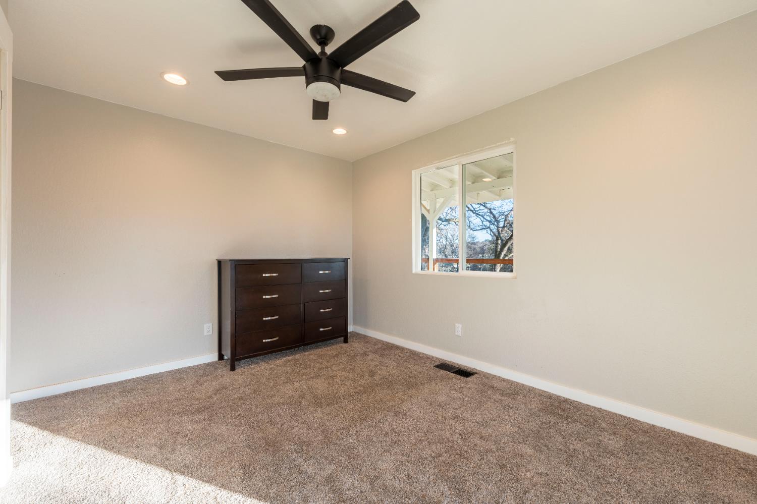 19728 Perimeter Road Grass Valley, CA 95949 - Photo 21 of 51