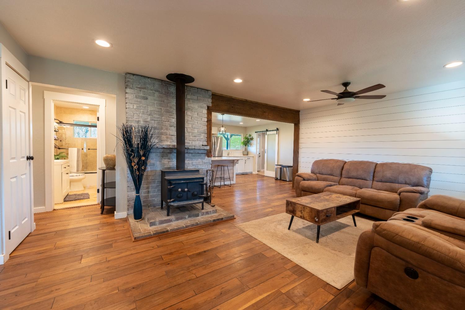 19728 Perimeter Road Grass Valley, CA 95949 - Photo 8 of 51