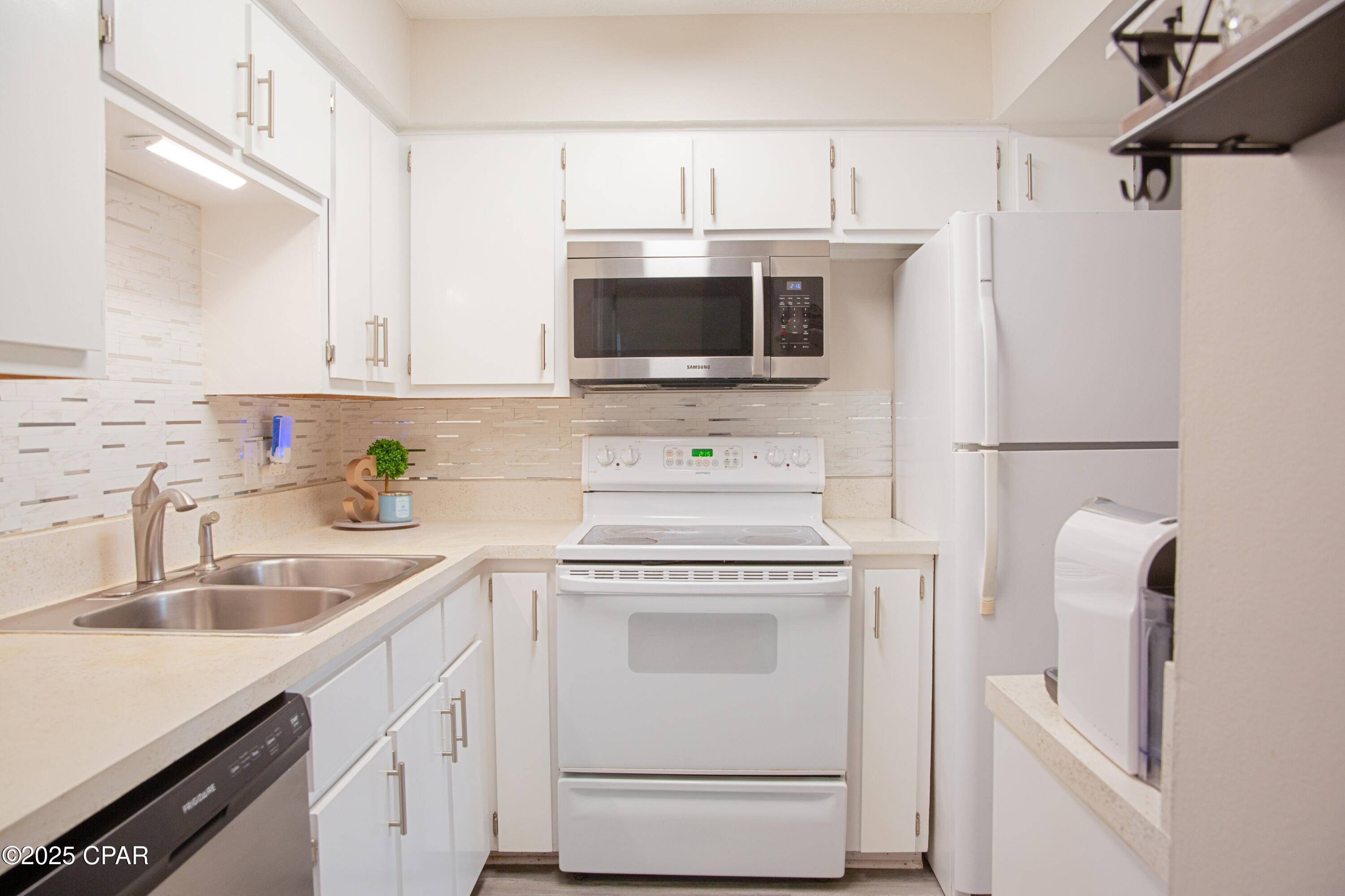 115 South Jan Drive Callaway, FL 32404 - Photo 7 of 18