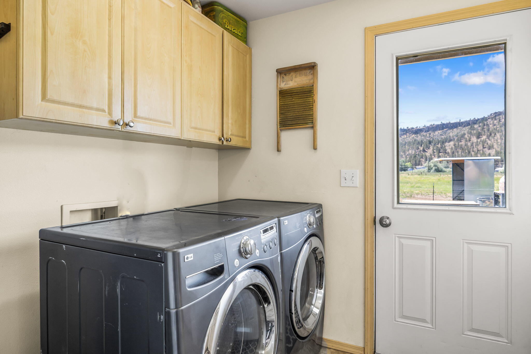 3902 Rimrock Acres Loop Prineville, OR 97754 - Photo 21 of 38 2022_07_12_3902_rimrock_acres_loop-53