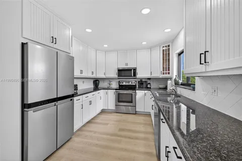 $1,359,000 | 2481 Southeast 15th Street, Pompano Beach, FL 33062